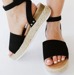 WeeBoo Every Step Espadrille Platform Sandal in Bl